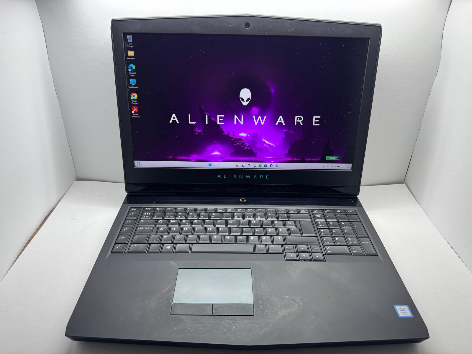 DELL ALİENWARE İ7 7. NESİL İŞLEMCİ 8 GB RAM 256 NVME + 1 TB NVME 